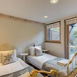 D'olivier, Alpes Agency, Les Praz, Chamonix, Sleeps 8 샬레