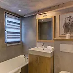 D'olivier, Alpes Agency, Les Praz, Chamonix, Sleeps 8 샬레