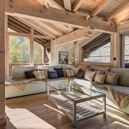 D'olivier, Alpes Agency, Les Praz, Chamonix, Sleeps 8 * Chamonix