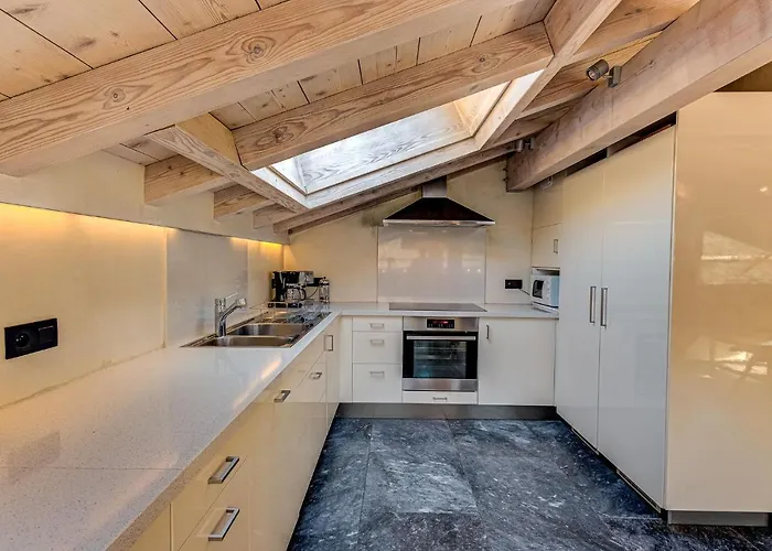 D'olivier, Alpes Agency, Les Praz, Chamonix, Sleeps 8