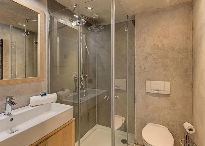 D'olivier, Alpes Agency, Les Praz, Chamonix, Sleeps 8