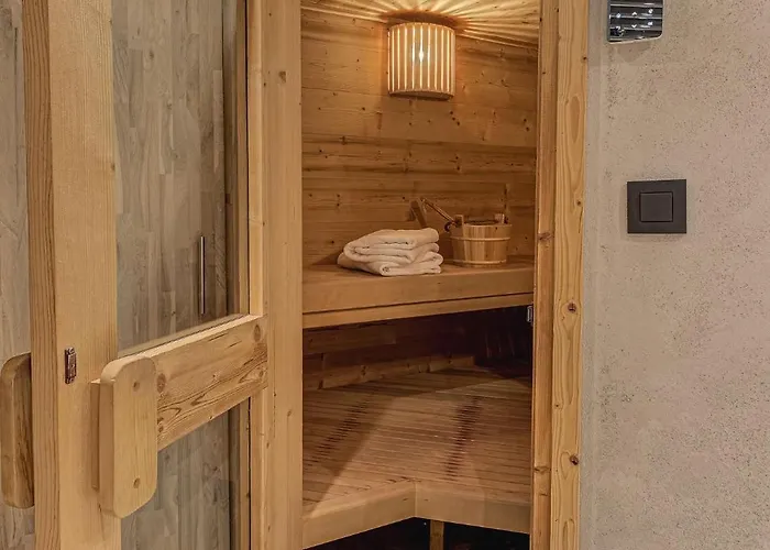 D'olivier, Alpes Agency, Les Praz, Chamonix, Sleeps 8 Chamonix