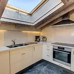 D'olivier, Alpes Agency, Les Praz, Chamonix, Sleeps 8