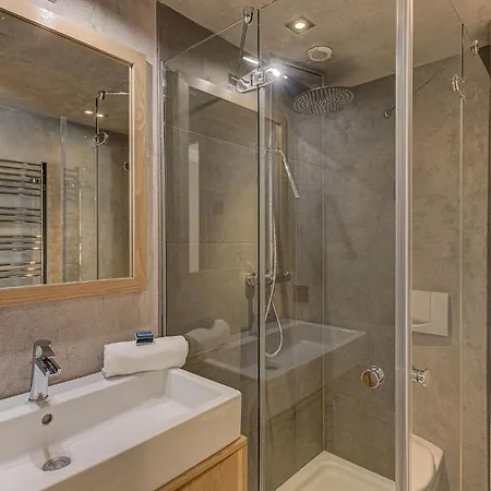 D'olivier - Alpes Travel - Les Praz